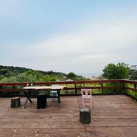 Tiny House Framed By Nature Near Sea In Karaburun Szálloda 3*